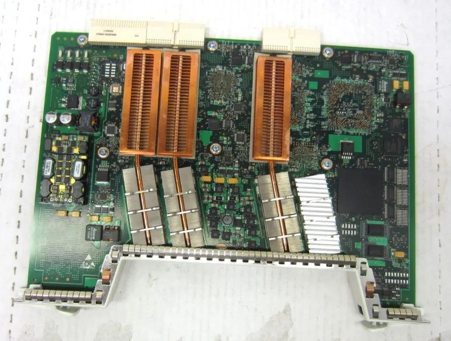 Коммутатор Cisco ONS 15454-OTU2-XP V00 4 Port XFP 10GBE Ethernet Exponder Module — фото лота 1