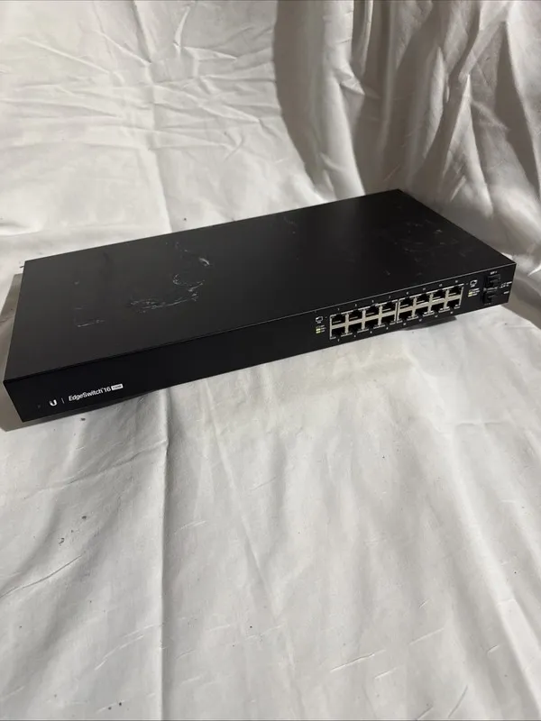 Коммутатор Ubiquiti EdgeSwitch 16 150W ES-16-150W 16-Port PoE+ Network Switch