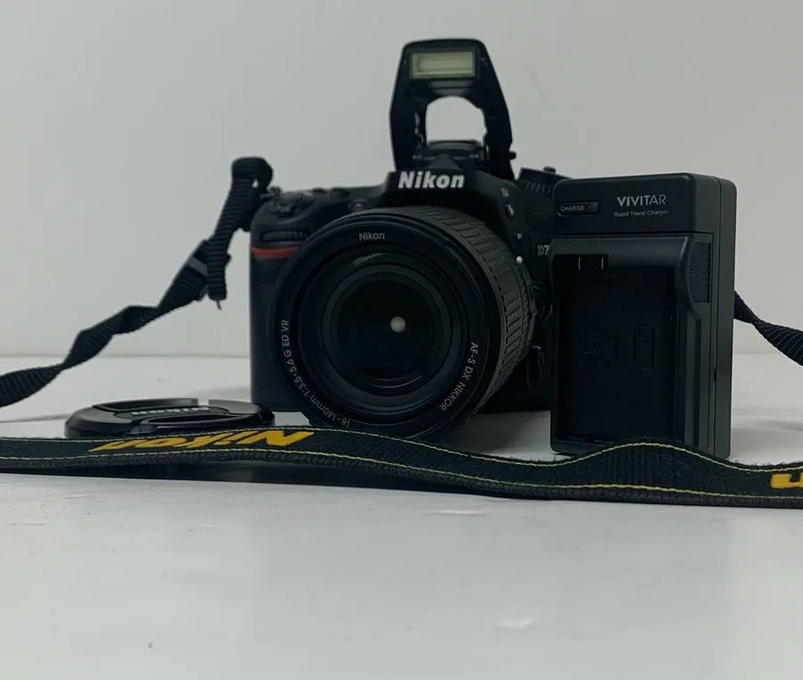 Фотокамера Nikon D7100 24.1MP Digital Camera with AF-S DX VR 18-140mm G ED Lens 
