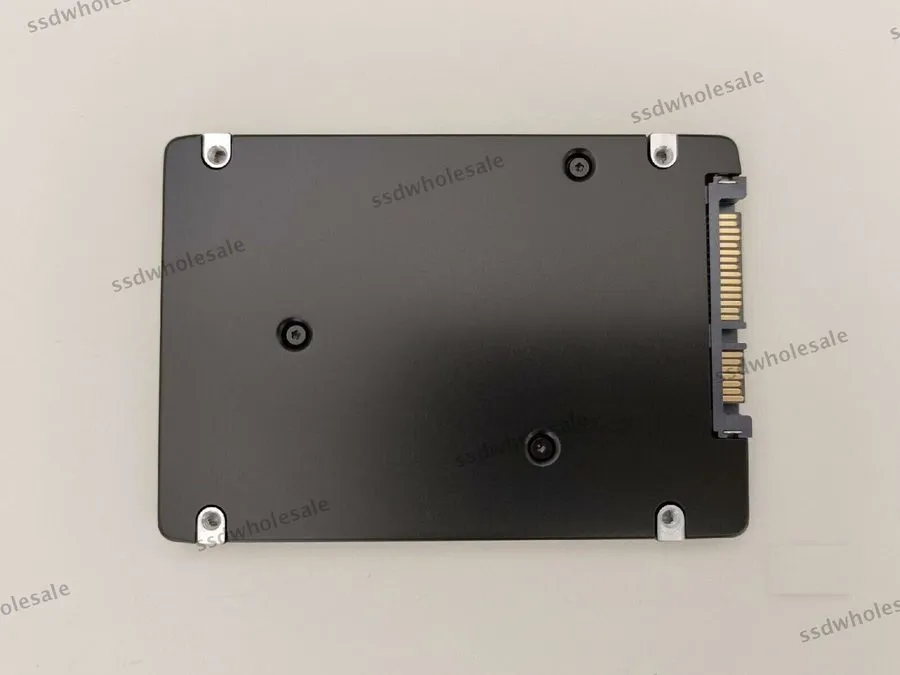 SSD-накопитель Samsung PM883 1.92TB 2.5" SATA Internal SSD MZ7LH1T9HMLT-00005 90