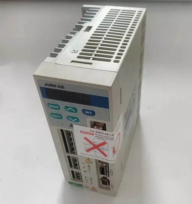 Сервопривод Delta AC Servo Drive 100W ASD-A0121-AB