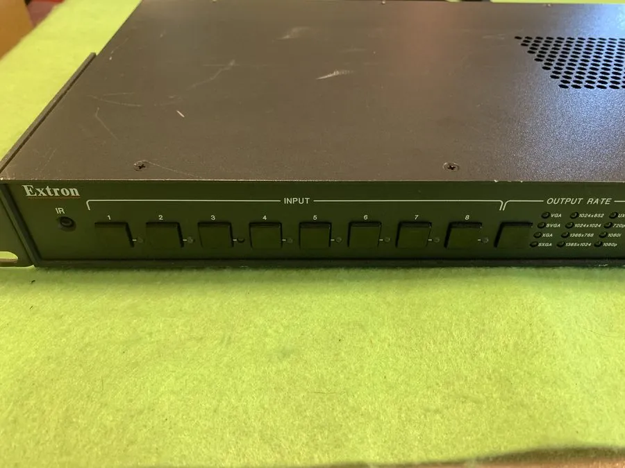 Видеокоммутатор Extron IN1508 rackmount Scaling Presentation AV Switcher