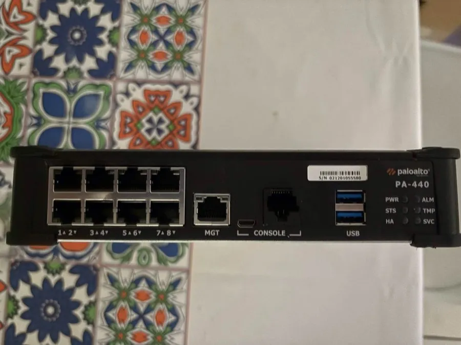 Межсетевой экран Palo Alto PAN-PA-440 with 1 charger