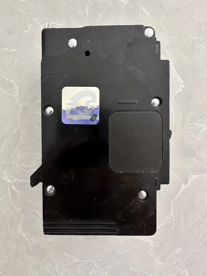 Автоматический выключатель EJB34035 SQUARE D 3 POLE 35 AMP 480V BOLT-ON CIRCUIT 