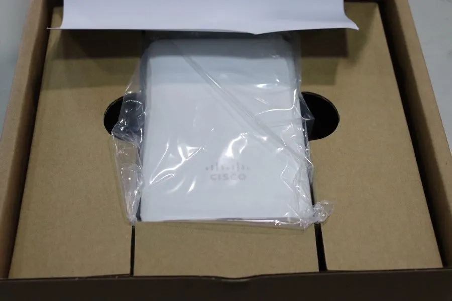 Точка доступа Cisco Aironet AIR-AP1815W-B-K9 1815W ACCESS-POINT