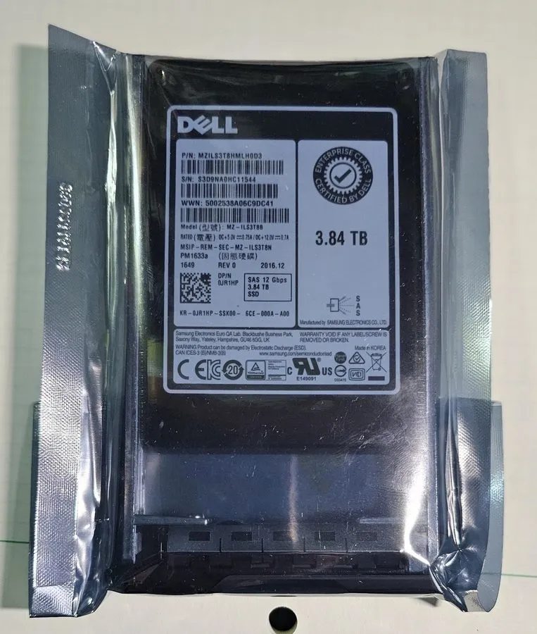 SSD-накопитель 4NMJF Dell Samsung PM1633a 3.84TB SAS 12Gb/s 2.5" SSD MZ-ILS3T8B 