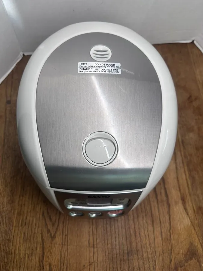 Рисоварка SANYO ECJ-D100S 10-Cup Micom Rice Cooker & Steamer — фото лота 1