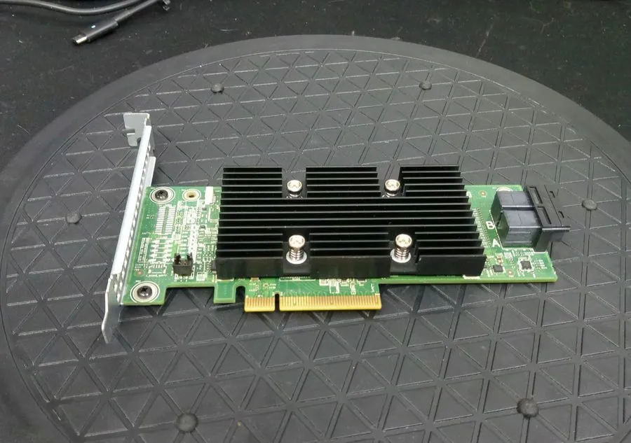 Контроллер Dell 04Y5H1 PERC RAID Controller Card