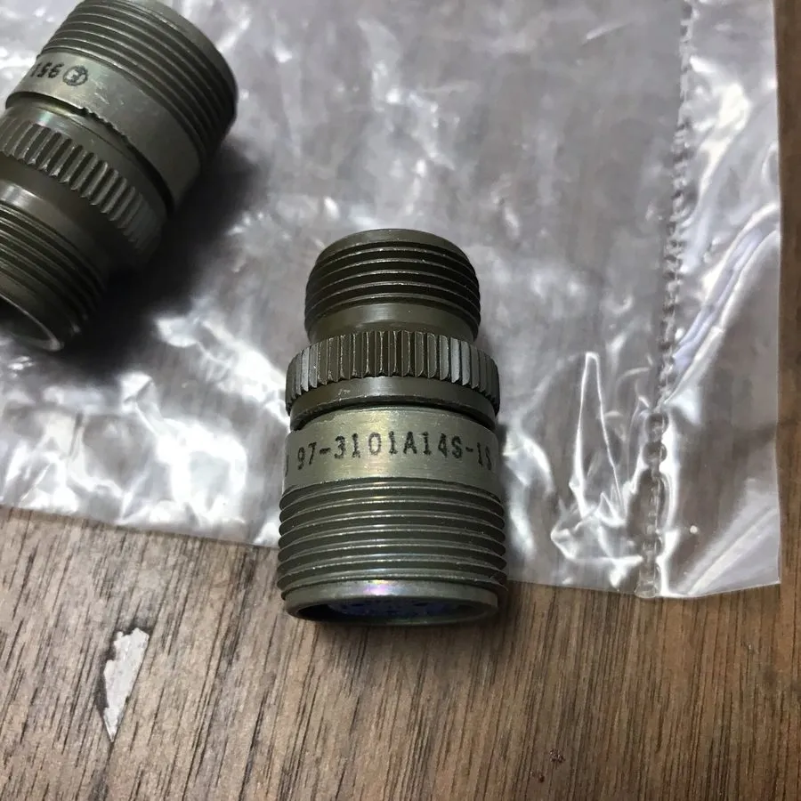 Разъём AMPHENOL 97-3101A14S-1S CIRCULAR CONNECTOR RECEPTACLE, SIZE 14S, 3 POS