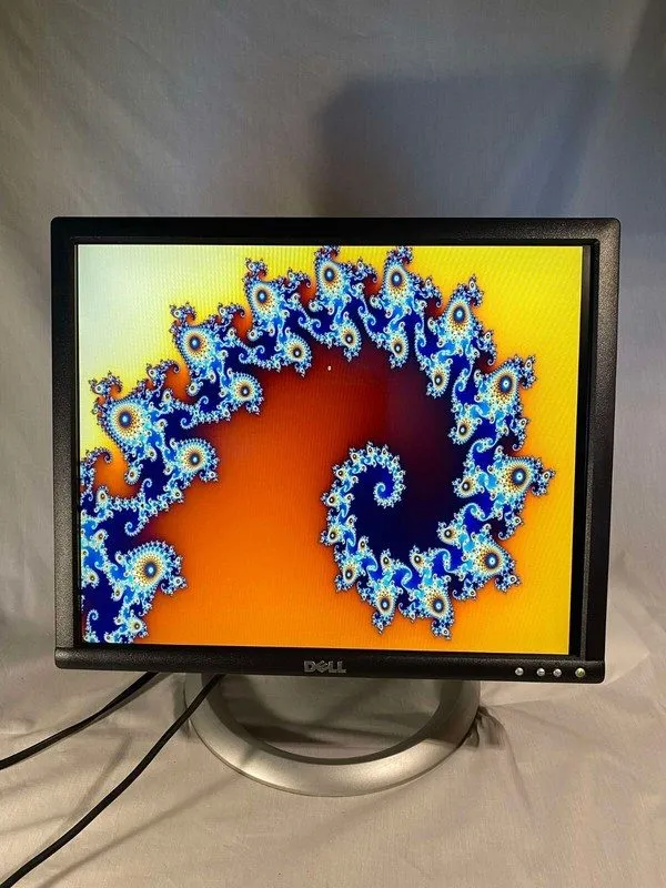 Монитор Dell UltraSharp 1905FP 19" LCD Monitor 1280x1024 DVI-D VGA Black/Silver