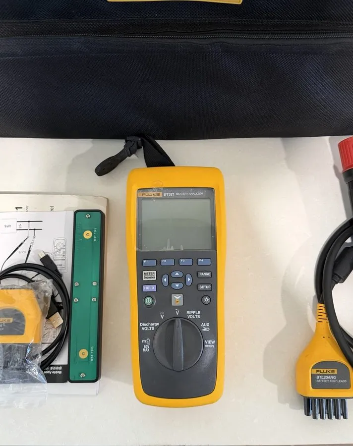 Аккумулятор FLUKE BT521 Battery tester, battery analyzer shipping — фото лота 1