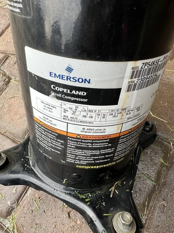 Компрессор COPELAND SCROLL COMPRESSOR model ZP34K5E PFV-800 year 2021- 220v sing