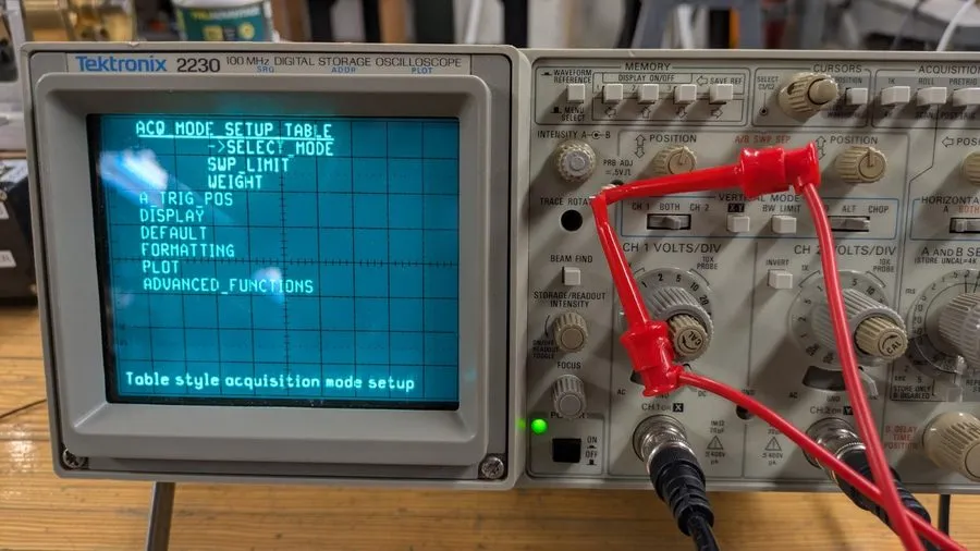 Осциллограф Tektronix 2230 100mhz Digital Storage Oscilloscope (YTH44) — фото лота 1