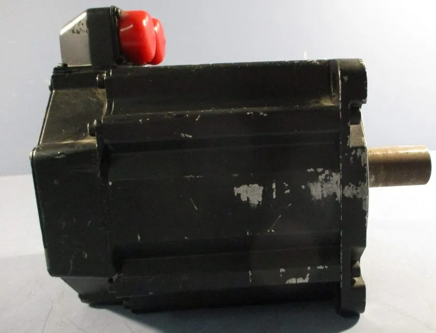 Серводвигатель Allen Bradley MPL-B520K-MJ22AA Kinetix Inverter Duty Servo Motor 