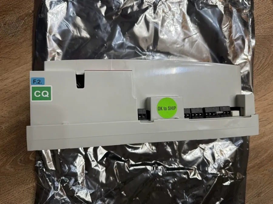 Модуль Carel CHM05V2000 Control Module — фото лота 1