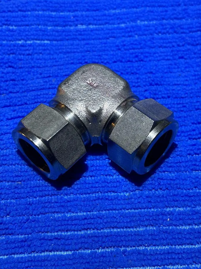 Фитинг Swagelok SS-1210-9 Stainless Steel Swagelok Tube Fitting FNSP