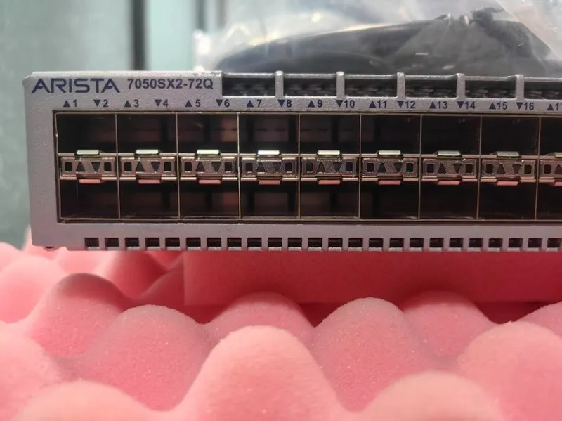 Коммутатор Arista DCS-7050SX2-72Q-F Front-to-Rear Airflow-VAL DHL