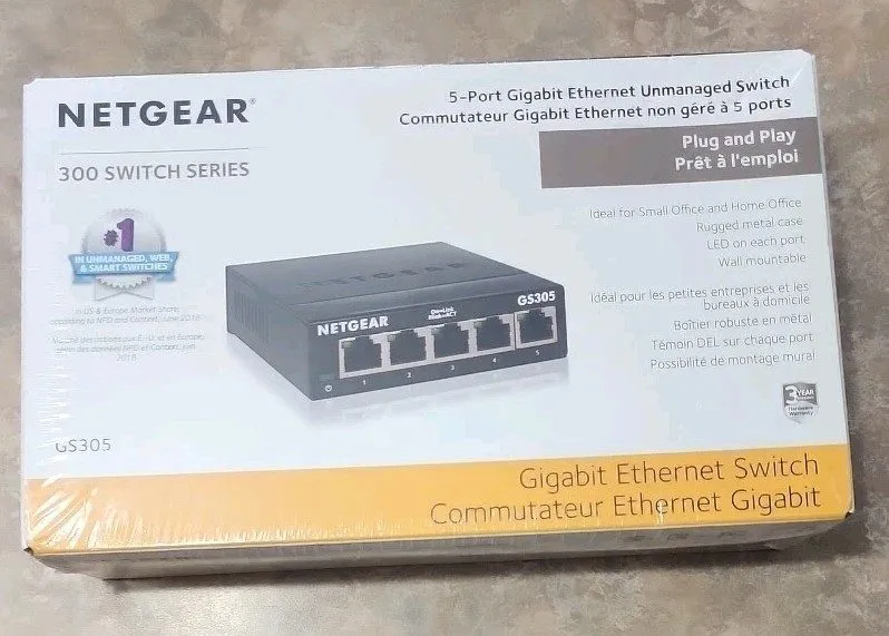 Коммутатор NETGEAR 5-Port Gigabit Ethernet Switch Desktop or Wallmount (GS305)