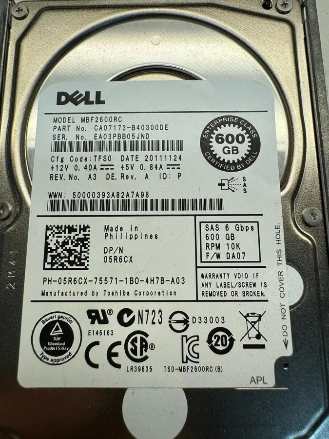 Жёсткий диск Dell MBF2600RC 600GB 10K SAS 2.5'' 6G HDD Toshiba CA07173-B40300DE  — фото лота 1