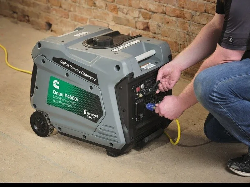 Генератор Cummins Onan P4500i A074Z436 4500W Gasoline Portable Inverter Generato
