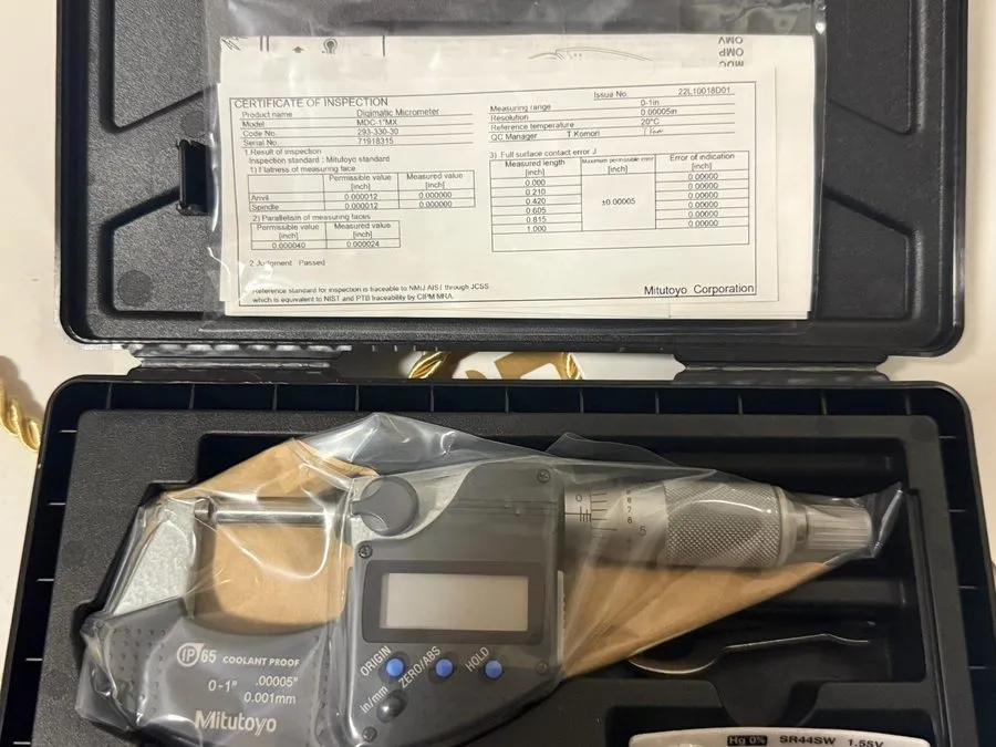 Микрометр Mitutoyo Electronic Digital Outside Micrometer 1" Max .00005" IP65 293