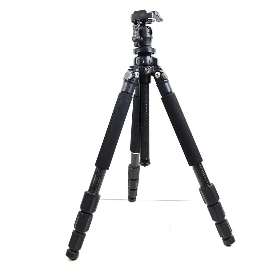 Оборудование видеонаблюдения Induro Stealth CLT104 Carbon Fiber Tripod Legs Clas — фото лота 1