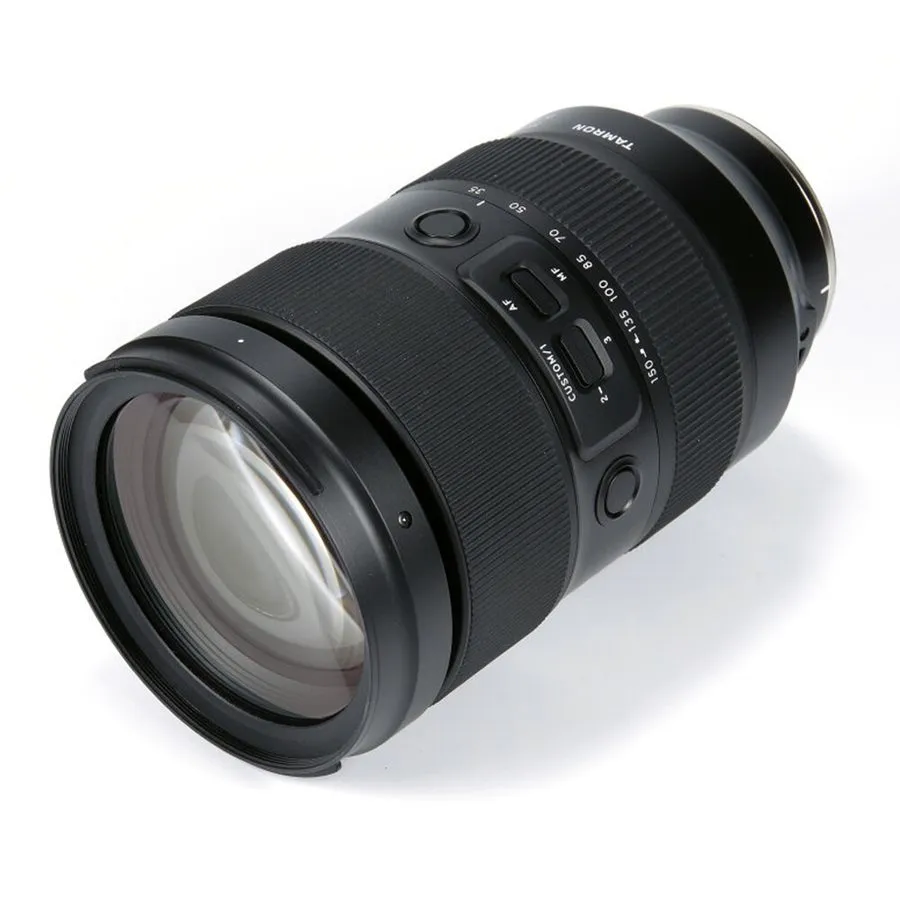 Объектив Tamron 35-150mm f/2-2.8 Di III VXD Lens