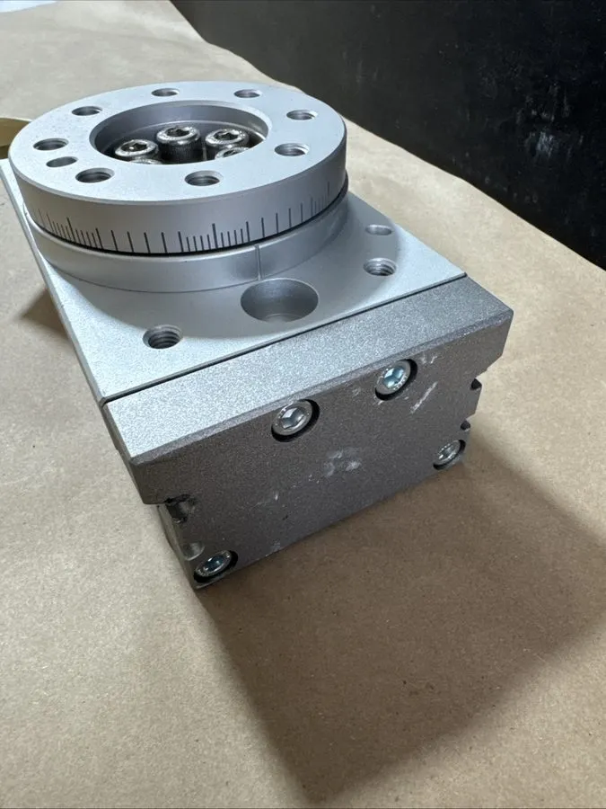Поворотный стол SMC MSQB70R Pneumatic Rotary Table Cylinder