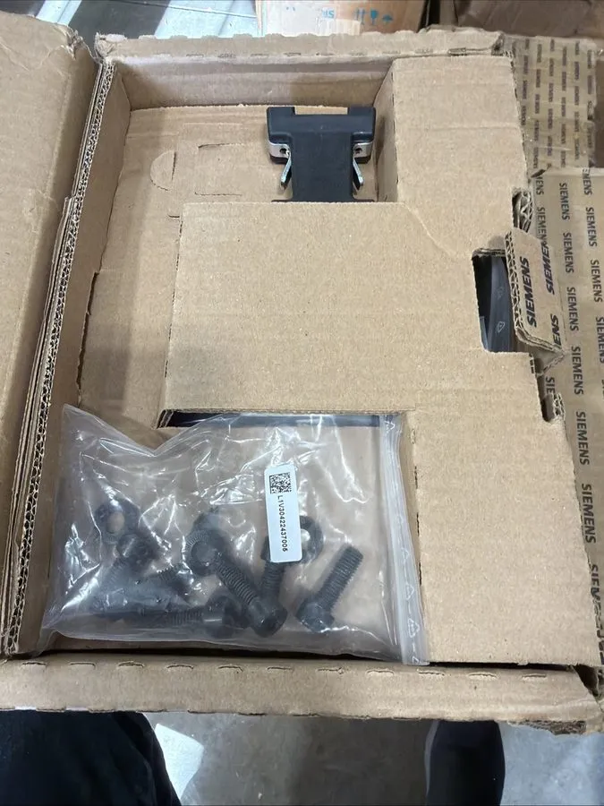Автоматический выключатель SIEMENS 3VA6 3VA6560-6HN32-2AA0 600A 600V 3P CIRCUIT