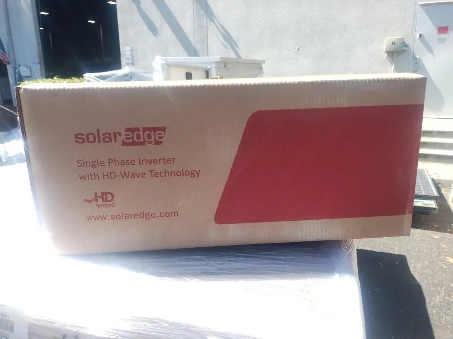 Инвертор SolarEdge SE6000H-US000BEU4 HD-Wave Single Phase Grid-Tie Inverter 6000