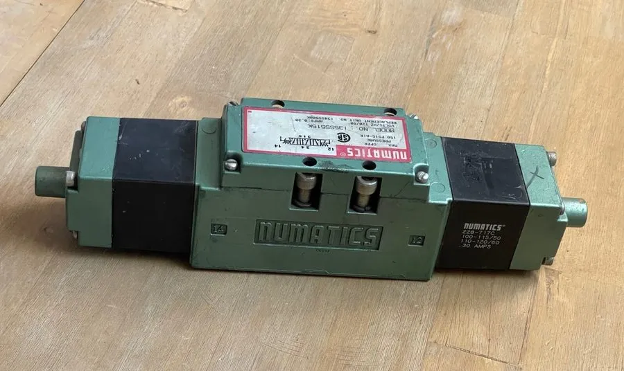 Электромагнитный клапан NUMATICS I35SS515K PNEUMATIC SOLENOID VALVE WITH 2-228-7