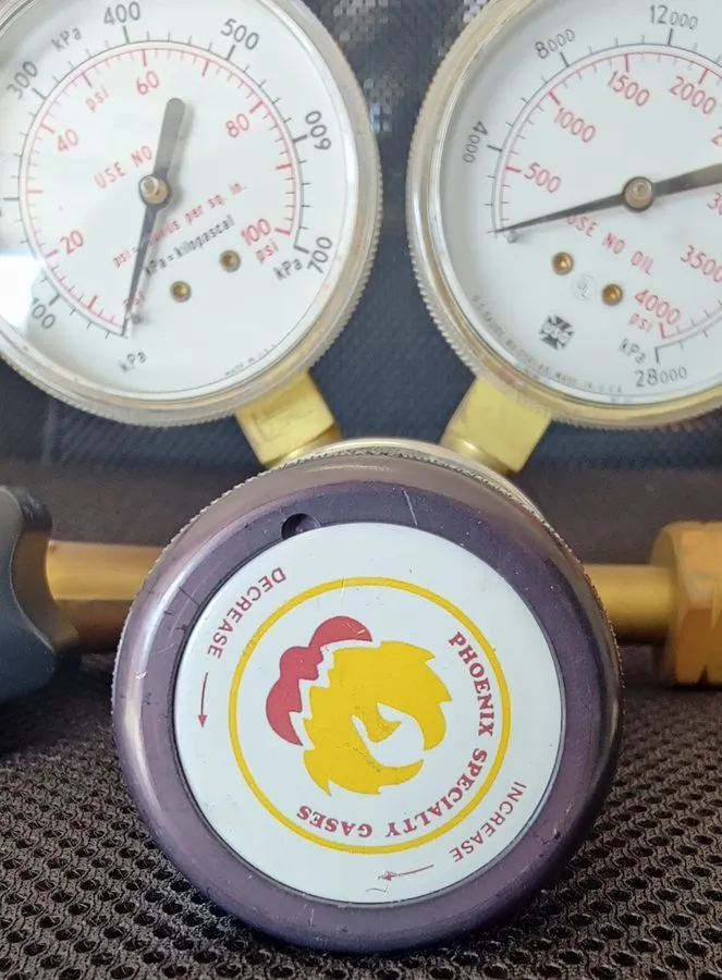 Трубопроводная арматура Welding Gas Regulator Phoenix Specialty Gas 85-145UK-16- — фото лота 1