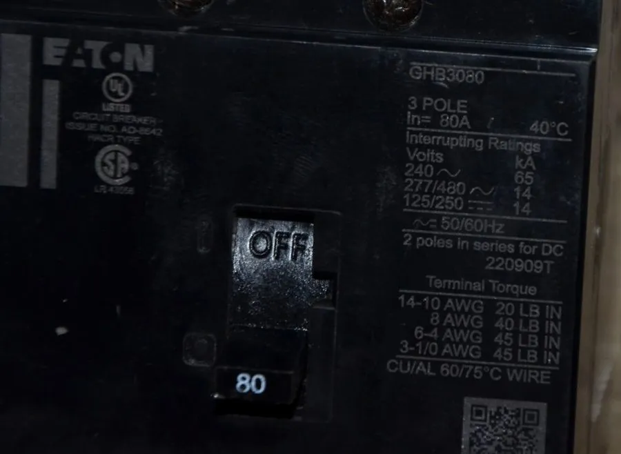 Автоматический выключатель GHB3080 Cutler Hammer 80 Amp 3 Pole 480V Bolt on Circ