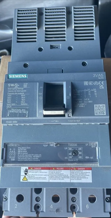 Автоматический выключатель Siemens 3VA5340-5EC31-0AA0 Bolt On Circuit Breaker 40