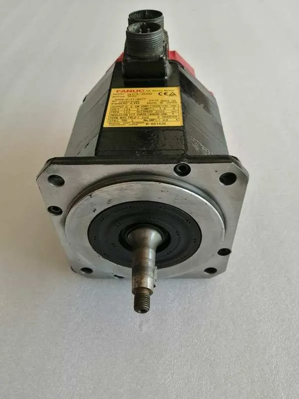 Серводвигатель FANUC AC SERVO MOTOR A06B-0121-B077 FREE