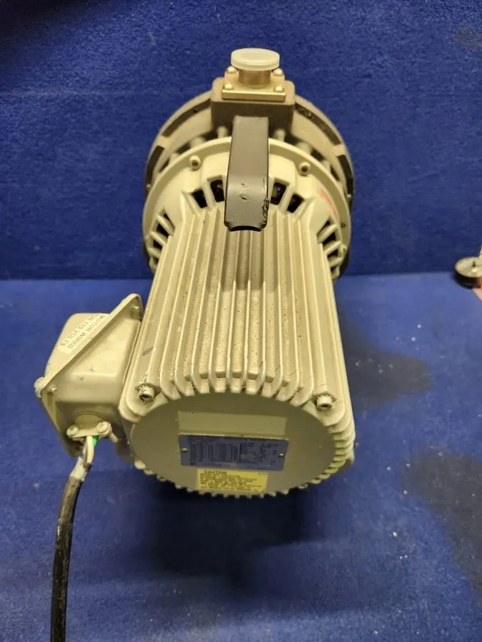 Насос Edwards ESDP12 Dry Scroll Vacuum Pump A71002909