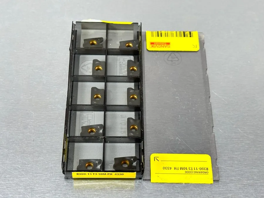 Режущий инструмент Sandvik R390-11 T3 10M-PH 4330 Carbide Insert