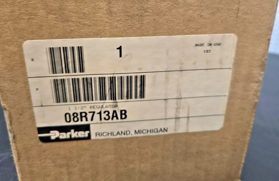 Регулятор давления Parker Pneumatic 08R713AB 250PSIG 18 Bar Regulator