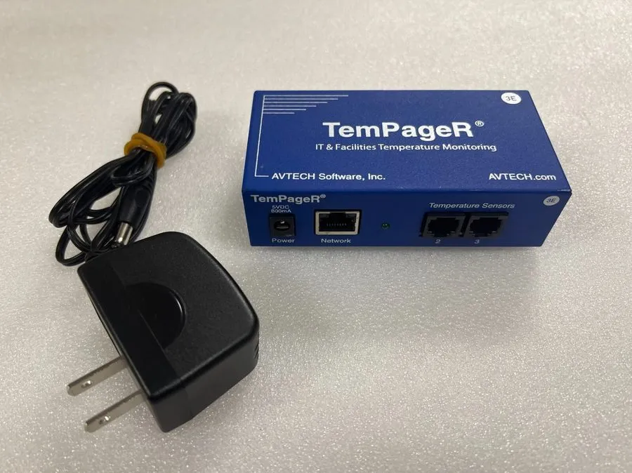 Блок питания Avtech TemPageR IT & Facilities Temperature Monitor TMP3-064925 w/P