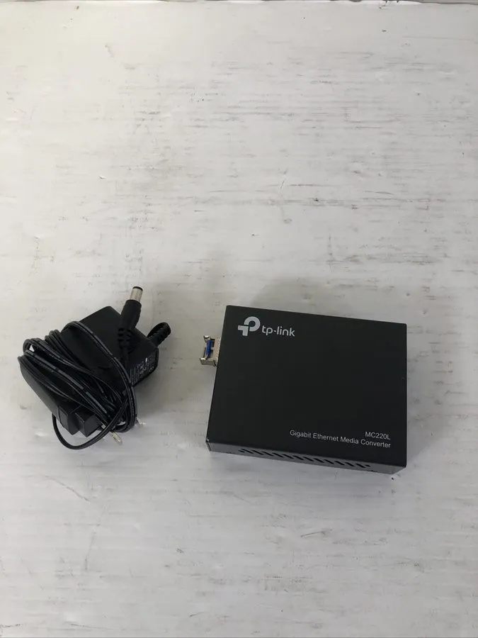Медиаконвертер TP-Link MC220L Gigabit Ethernet SFP to RJ45 Fiber Media Converter