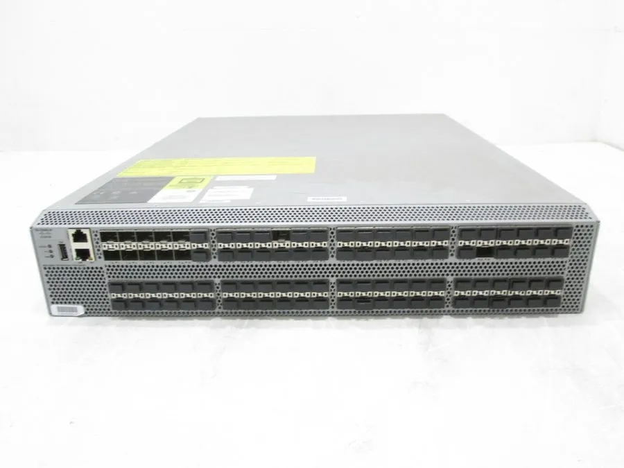 Коммутатор As-is Cisco DS-C9396S-K9 MDS 16G FC Switch Reboots