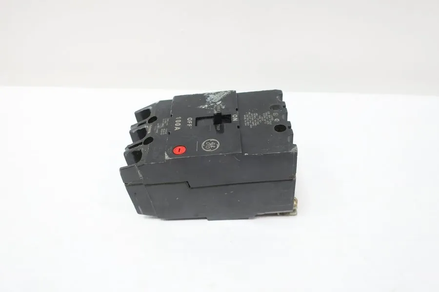 Автоматический выключатель General Electric E11592 3-Pole Circuit Breaker 100A 2