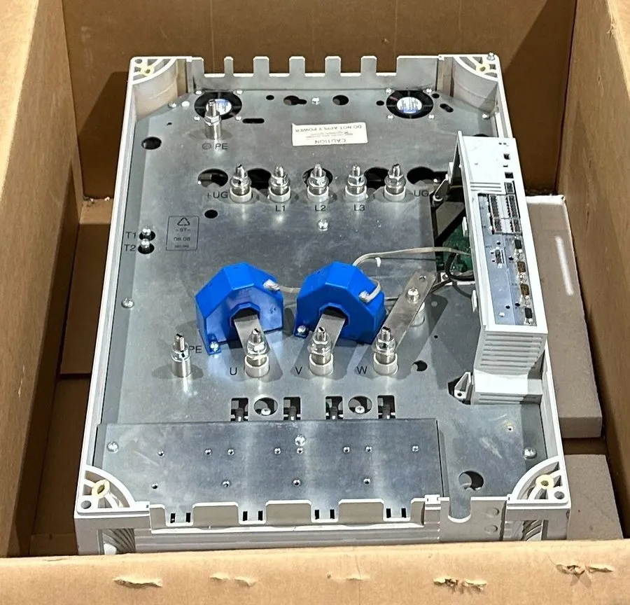 Сервопривод LENZE Servo Drive Inverter EVS9331-ESV004 — фото лота 2
