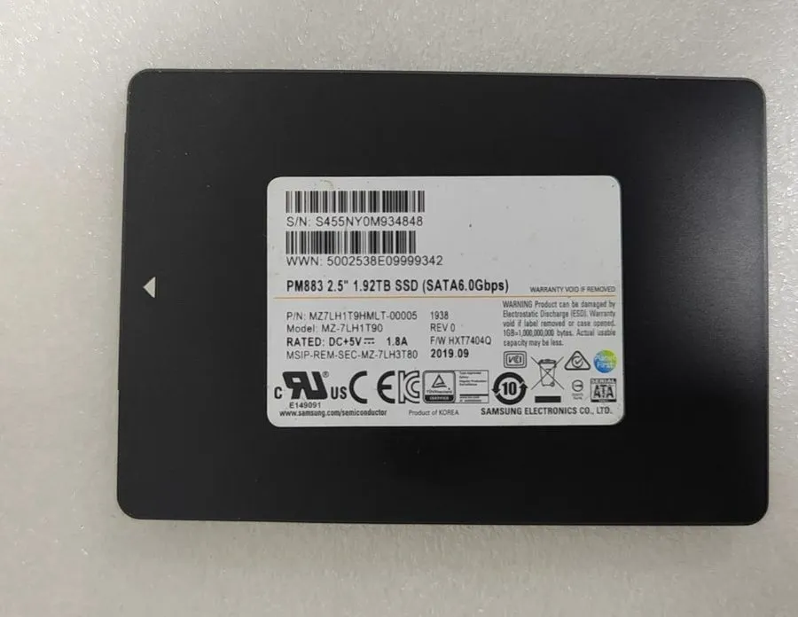 SSD-накопитель Samsung PM883 1.92TB 2.5" SATA Internal SSD MZ7LH1T9HMLT-00005 90