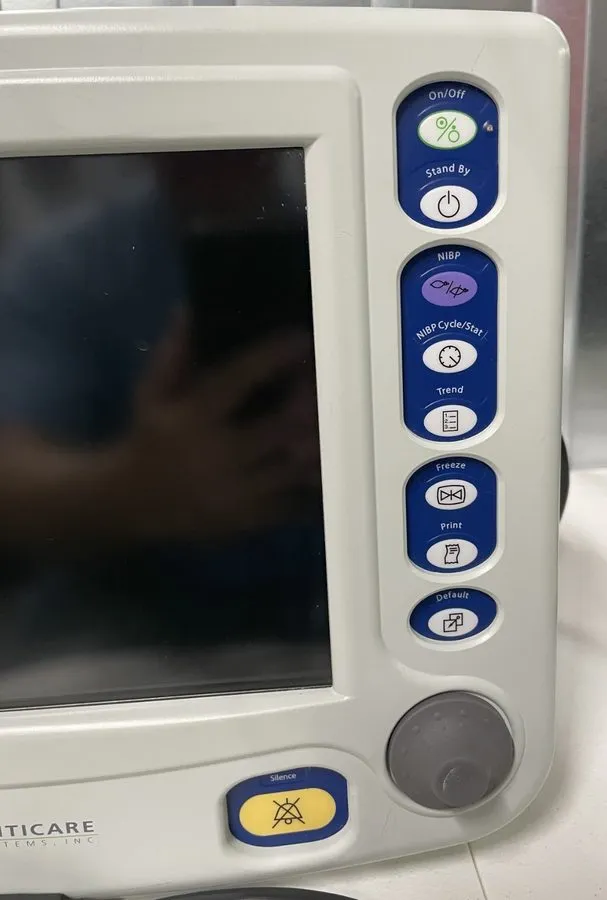 Монитор пациента Criticare nGenuity 8100EP Patient Monitor Only — фото лота 3