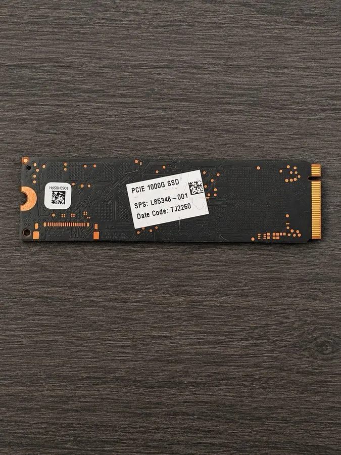 SSD-накопитель Micron Technology 1TB M.2 NVMe MTFDHBA1T0TDV Internal SSD 100% He — фото лота 1