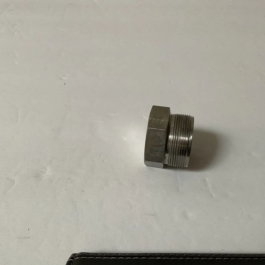 Фитинг Swagelok 316SS SS-1610-C Solid Fitting Union 1” Tube-each — фото лота 2