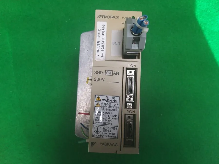 Сервопривод YASKAWA SGD-04AN Servopack AC200-230V 50/60Hz 400W