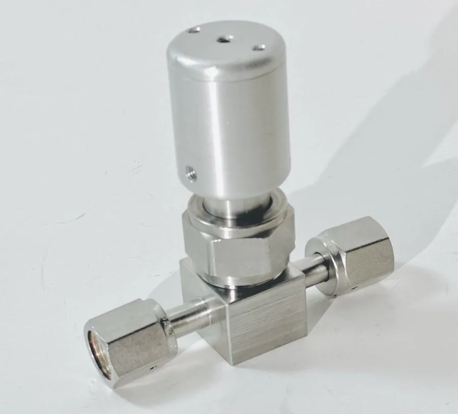 Клапан Swagelok SS-BNV51-C 316L SS HP Bellows Sealed Valve, 1/4" Female Swagelok