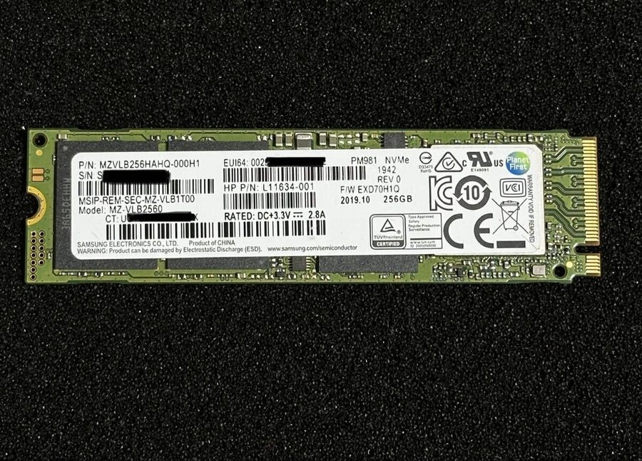 SSD-накопитель Samsung PM981 256GB MZ-VLB2560 M.2 2280 NVMe Solid State Drive SS